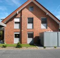 Sonnige EG- Wohnung mit Garten - 670,00 EUR Kaltmiete, ca.  88,00 m² in Hüllhorst (PLZ: 32609)