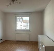 Helle 4-Zimmer-Wohnung mit Balkon in zentraler Lage - Wuppertal Gemarkung Langerfeld