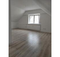 2 Zimmer Wohnung in Gochsheim 45qm DG frisch renoviert