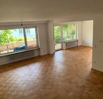 Ehemalige Geschäftsführerwohnung am Max-Eight-See mit Pool - Stuttgart Mühlhausen
