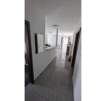Modern möbliertes 3-Zimmer-Apartment 88 m² in 97199 Ochsenfurt