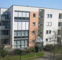 Im besten Alter eine Wohnung bei VIVAWEST - Wohnen ab 60. - Köln Porz