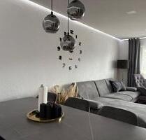 Moderne 3-Zimmer-Wohnung mit Balkon in Niefern - Niefern-Öschelbronn