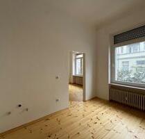 1 Wohnung VOLLSANIERT RUHIG 1- (2max) Personen 595 + NB - Düren