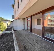 Terrassen-Wohnung in Villenviertel über zwei Etagen im Herzen Regensburg