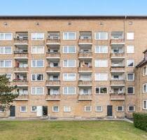 Modernisierte 2,5-Zimmer-Wohnung mit Balkon & Aufzug - Lübeck Sankt Gertrud