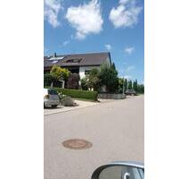 1-Zimmer-Wohnung mit TerasseEinbauküche.. ErdgeschossOhmenhause - Reutlingen Reutlingen-Betzingen