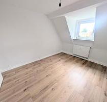 **Klein, aber fein: +frisch renoviert +neuer Laminat +neues Tageslichtbad +eigener Garten** - Marl Alt-Marl