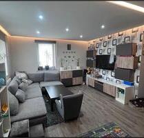 Renovierte Doppelhaushälfte - 198.000,00 EUR Kaufpreis, ca.  102,00 m² in Rödental (PLZ: 96472)