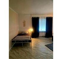 großes WG Zimmer frei Köpenick - 665,00 EUR Kaltmiete, ca.  25,00 m² in Berlin (PLZ: 13055) Lichtenberg