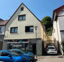 Geschäfts- und Zweifamilienhaus in zentraler Lage - Ottweiler