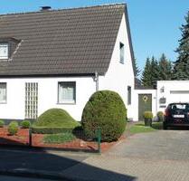 Doppelhaushälfte mit 852 m2 Grd. in 47443 Moers-Scherpenberg - Duisburg Hochheide