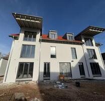 Erstbezug, 3-Zimmer-Wohnung mit Balkon in Wolnzach