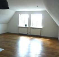 **CHARMANT & GEMÜTLICH ~ entzückende 3 Zimmer Whg mitten in Husum