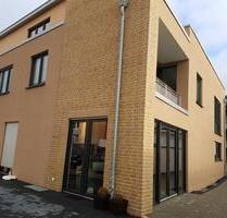 Neubau: Schöne 3 Zimmer Wohnung mit Balkon und Garage - Würselen