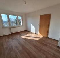 Helle, schöne 2 Raum Wohnung - 350,00 EUR Kaltmiete, ca.  46,00 m² in Frohburg (PLZ: 04654)