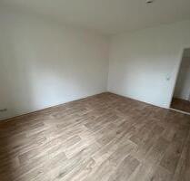 Komplettsanierte 4-Zimmer-Erdgeschosswohnung mit Wintergarten! - Magdeburg Beyendorf-Sohlen