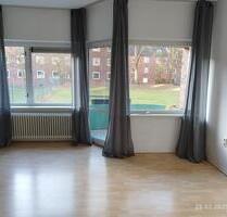 Anfragestopp: Nähe Belvedere: 2 - Zi - EG - Whg. mit Balkon - Kiel Wik
