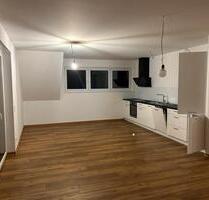 Helle Zwei Zimmerwohnung mit Einbauküche - Lichtenau