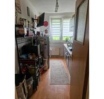 2 Zimmer Wohnung in Adorf - 320,00 EUR Kaltmiete, ca.  48,00 m² in Bad Elster (PLZ: 08645)