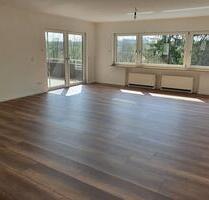 Sehr gepflegte, ruhige und hochwertige 3 12 Zimmer-EG- Wohnung - Bietigheim-Bissingen
