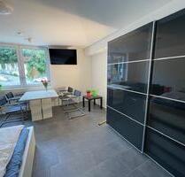 privates Bad direkt am möblierten Zimmer, Balkon, in 3WG EBK,U1 - Stuttgart Stuttgart-Süd