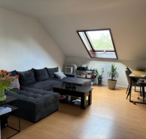 Große 2-Zimmer-Wohnung im Dachgeschoss - Bonn Tannenbusch