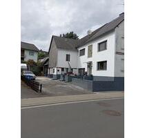 Zwei Häuser in einem Grundstück zu verkaufen - Simmern/Hunsrück