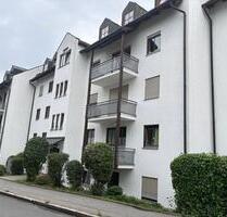 Helle 3-Zimmer-Wohnung mit 2 Balkone, TG-Stellplatz & Einbauküche – direkt am Krankenhaus! - Eggenfelden