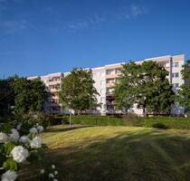 Familienfreundliche 4-Zimmerwohnung in Halle-Neustadt - Halle (Saale)