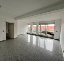 Penthouse in der City mit Küche und Stellplatz - Saarbrücken
