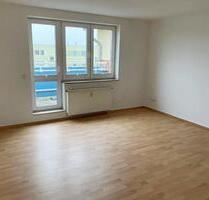 Altersgerechte und freundliche Wohnung mit EBK und BALKON zu vermieten! - Güstrow