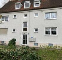 Renovierte 2-Zimmer-DG-Wohung mit EBK in Neuburg - Neuburg an der Donau