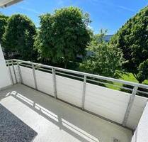 *moderne und renovierte Balkonwohnung in guter Lage* - Mülheim an der Ruhr Broich