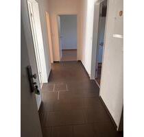 Helle 3-Zimmer-Wohnung, ca 83 qm in Ahnatal