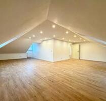 Erstbezug nach Sanierung: Moderne & zentrale 3-Zimmer-Dachgeschosswohnung im Herzen von Braunschweig
