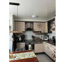 Maisonette Wohnung, 80 m² mit Küche, Kellerraum u. 2 Stellplätzen - Großwallstadt