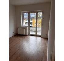 schöne 2 Zimmer Wohnung m. Balkon in Weidenpesch (WG geeignet) - Köln Nippes