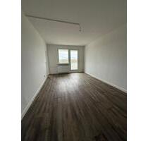 Helle 3-Zimmer-Wohnung mit Balkon in Schwerin