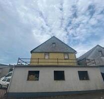 Haus zum Verkaufen - 65.000,00 EUR Kaufpreis, in Lutzerath (PLZ: 56826)