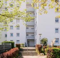 Erstbezug nach Sanierung: Wohnen im Grünen in 3 ZKBB - Limburgerhof
