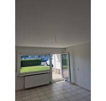 Ruhige 3 Zimmer Erdgeschosswohnung mit Terrasse in Nauroth