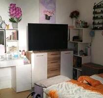 Altbau 4er WG - 287,00 EUR Kaltmiete, ca.  19,00 m² in Detmold (PLZ: 32756)