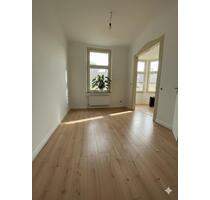 Altbau-Wohnung: 2-Zimmer Wohnung frisch renoviert 2025 - Mönchengladbach Süd