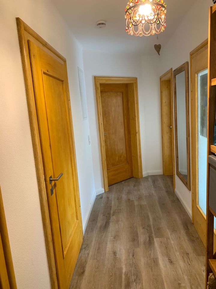 Vermiete eine schöne große 3 Raum Wohnung mit Keller in Neukirch - Bischofswerda