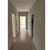 4 Zimmer Wohnung in Kirchohsen - 650,00 EUR Kaltmiete, ca.  91,00 m² in Emmerthal (PLZ: 31860)