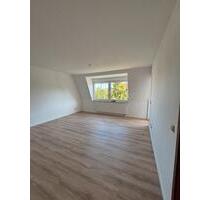 Frisch renovierte 2-Zimmer Wohnung mit neuer Einbauküche - Neu-Anspach
