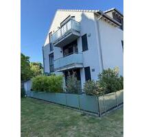 Stilvolle neuwertige 2 12 Zimmer-Wohnung teilmöbliert - Offenbach am Main Bieberer Berg