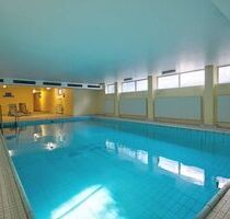 Exklusive 2-Zi-Wohnung mit großem Südbalkon, Swimmingpool & Sauna - Nürnberg Langwasser
