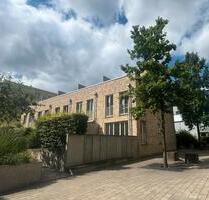Stilvolles Stadthaus in Ottensen – mit sonniger Dachterrasse und eigenem TG-Zugang - Hamburg